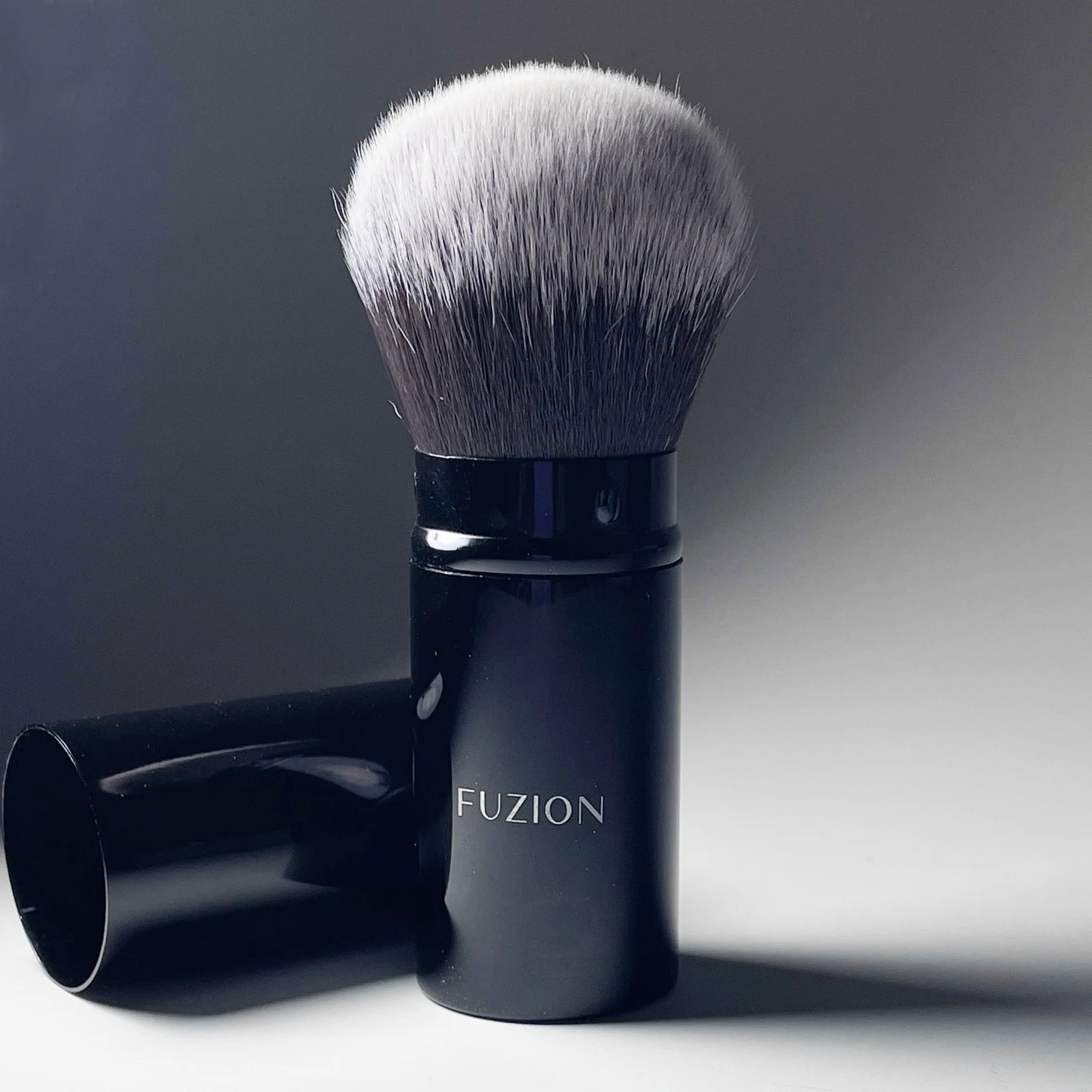 Fuzion - Signature Dust Brush with Lid