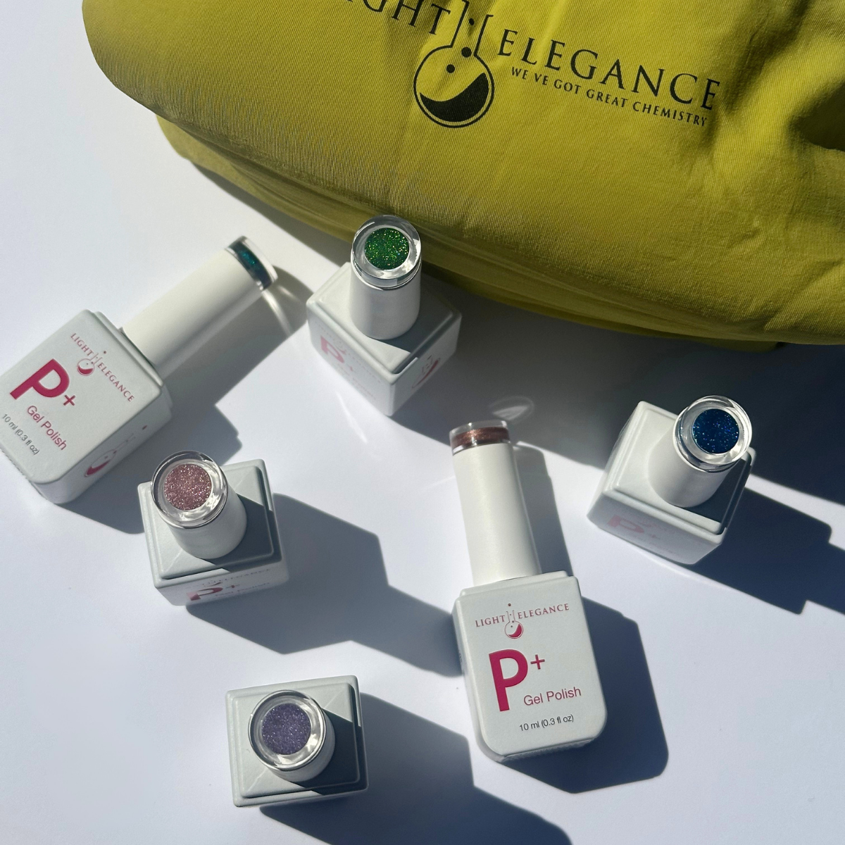 Light Elegance Cat Eye Gel Polish Collection - Illusion with Polish Pouch