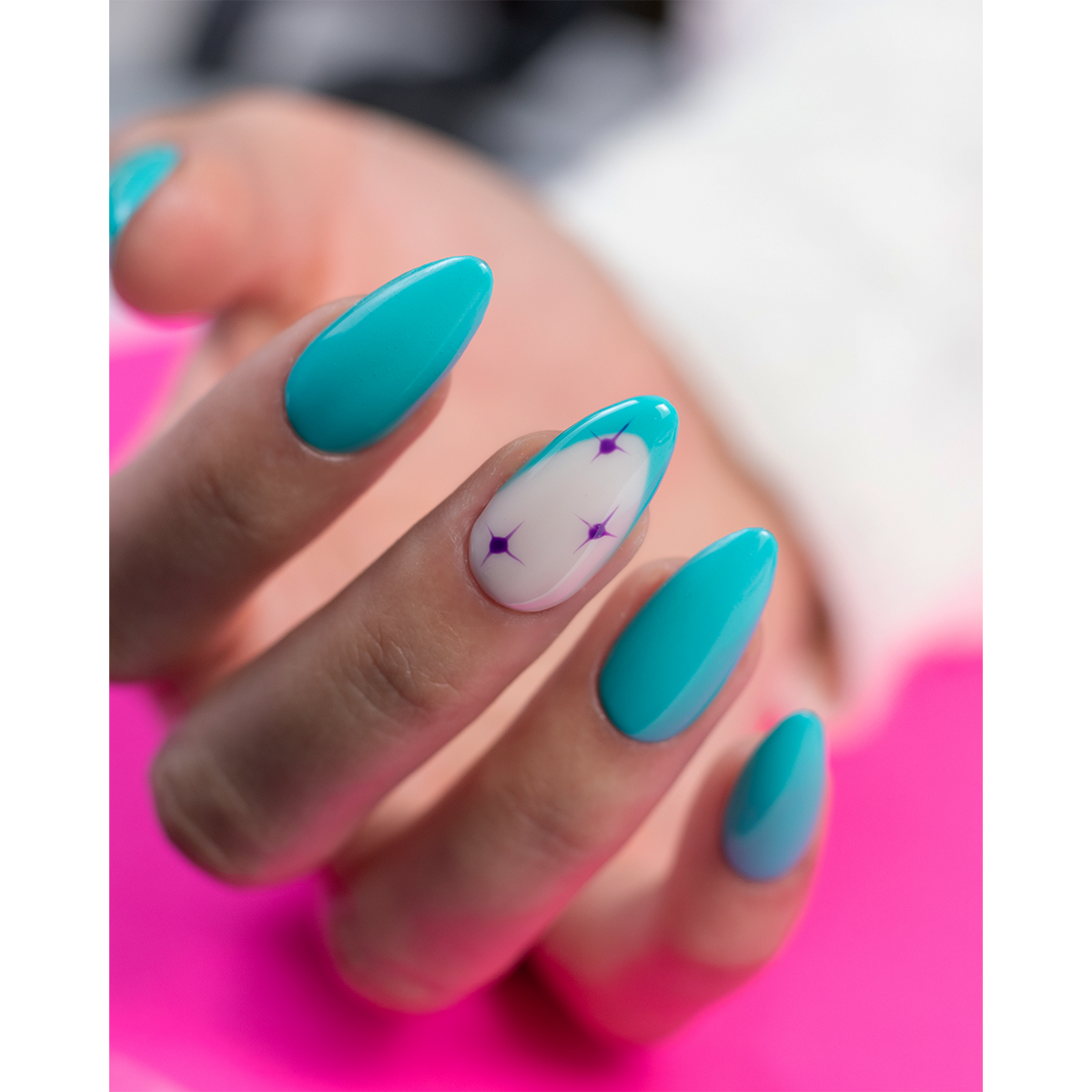 Light Elegance ButterCream - Alien Invasion