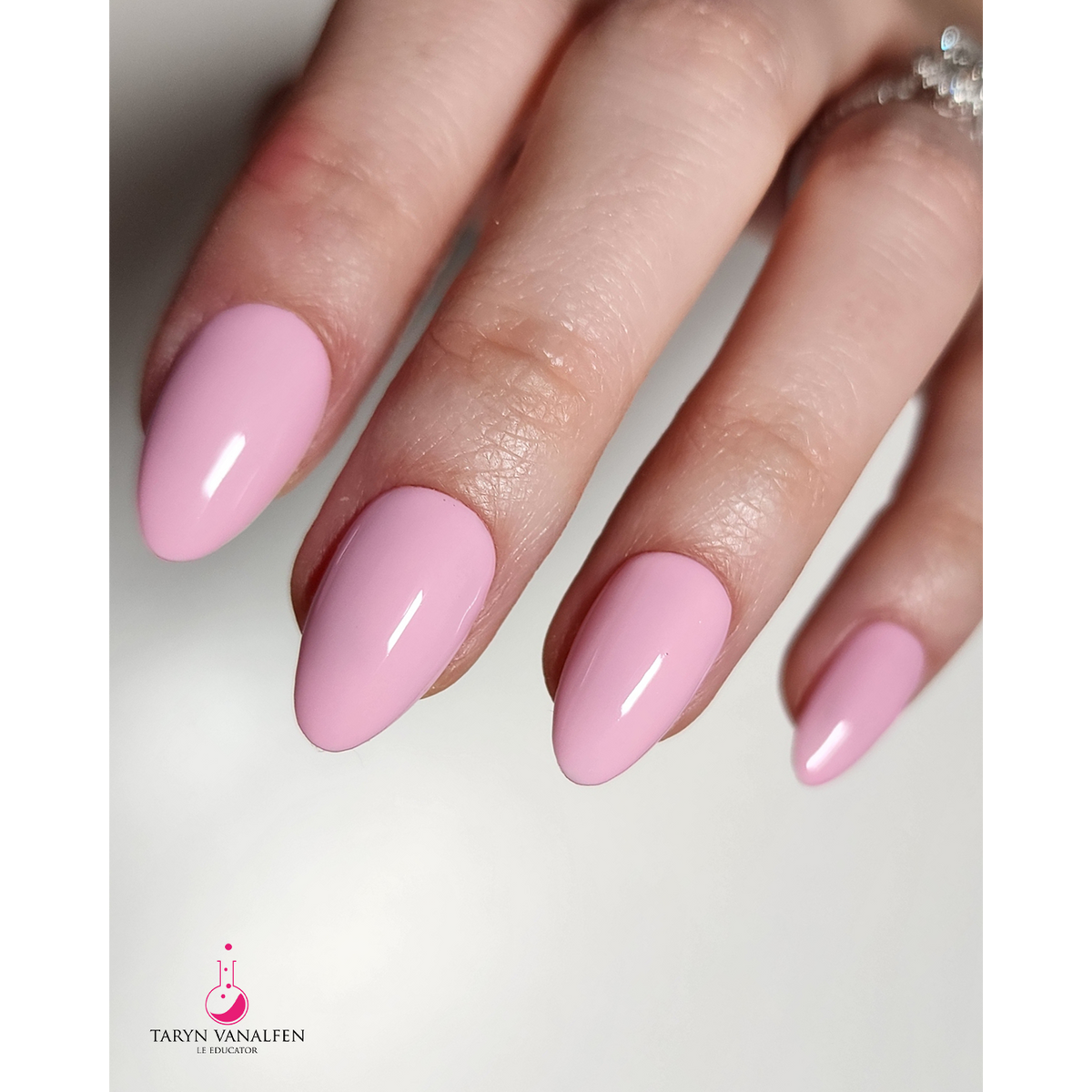 Light Elegance ButterCream - Flower Power
