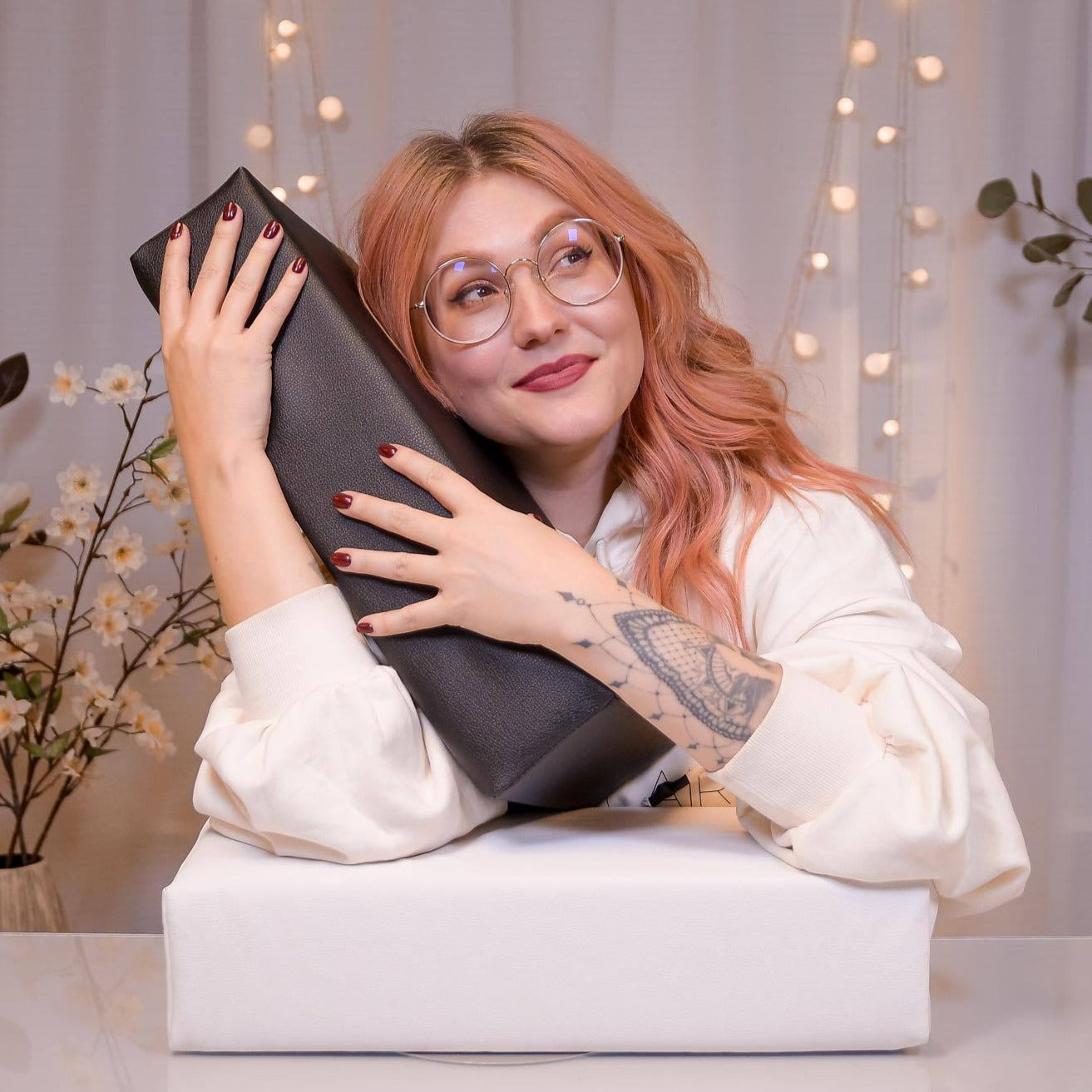 Celina Ryden's Moonflair XXL Custom Nail Arm Rest - Professional
