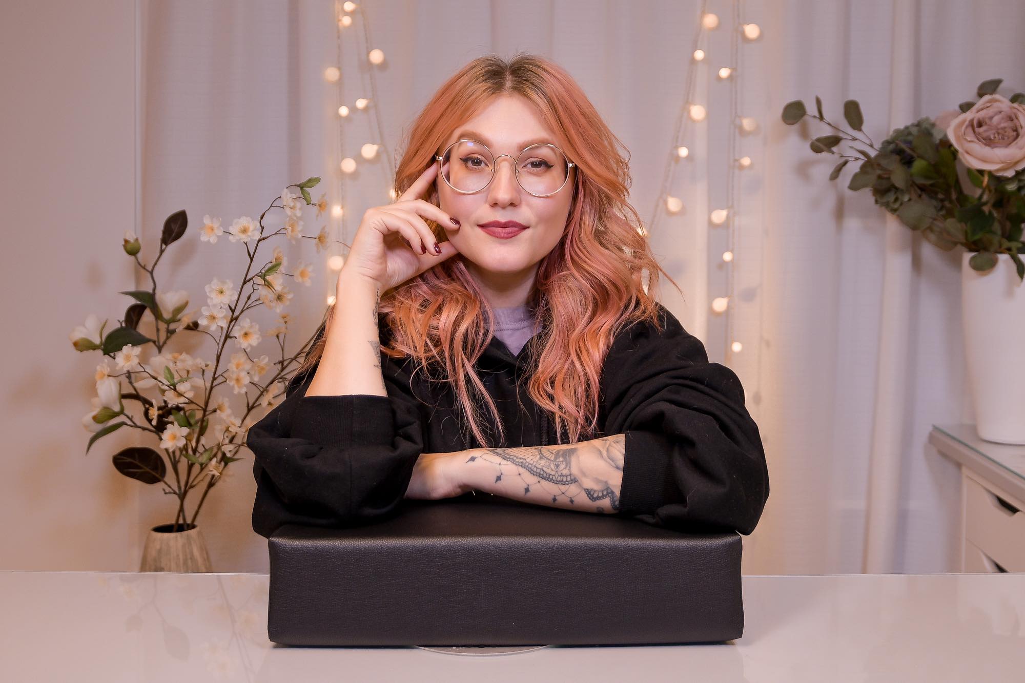 Celina Ryden's Moonflair XXL Custom Nail Arm Rest - Professional Manicure Pillow - Creata Beauty - Professional Beauty Products