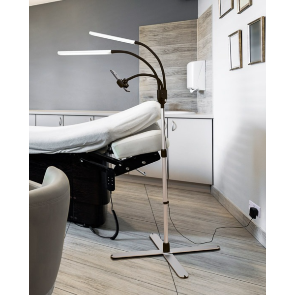 Daylight - Gemini Lamp - Creata Beauty - Professional Beauty Products