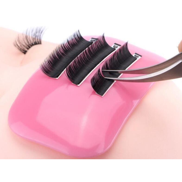 Innovation - Lash Palette - Creata Beauty - Professional Beauty Products